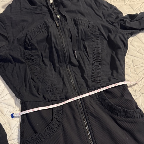 lululemon athletica Black Jacket - Picture 6 of 10